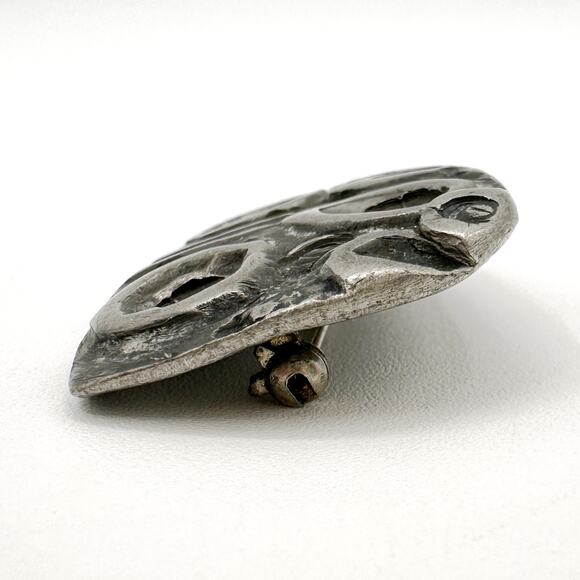 Brutalist Egg-Shape Pewter Brooch | Antique Sterling Silver Celtic Shield Brooch - Picture 7 of 13